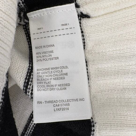 Laundry Black White Stripe Cozy Wide Sleeve Turtleneck Sweater Womens Sz L - Picture 5 of 5